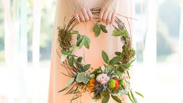 10 Unique Alternatives to Bridesmaids' Bouquets Mobile Image