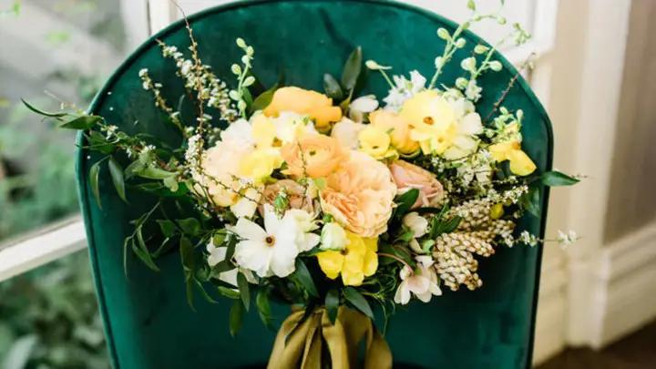 Citrus Inspired Bridal Bouquet Mobile Image