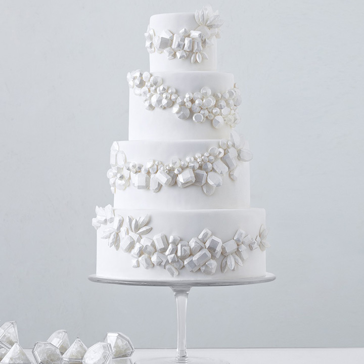 white wedding cake ~ we ❤ this! moncheribridals.com
